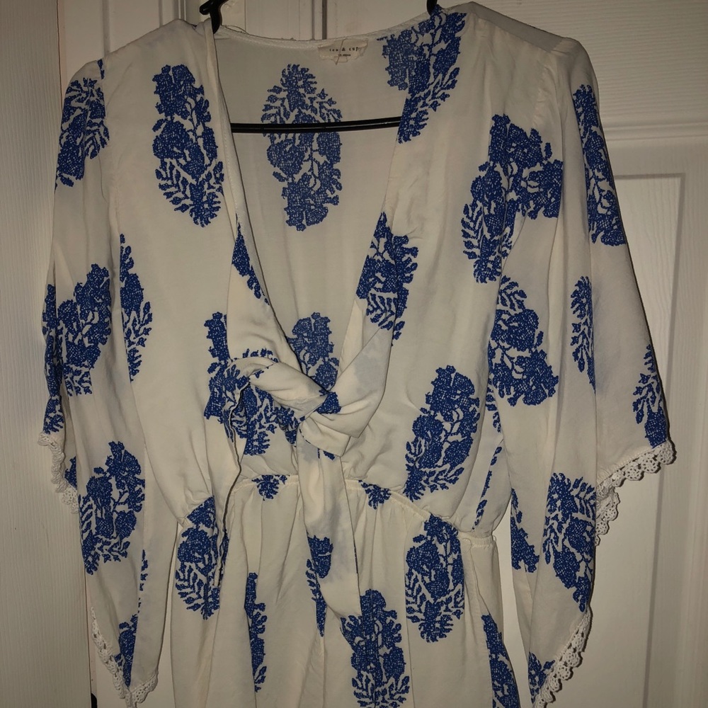 Romper with knot in the front